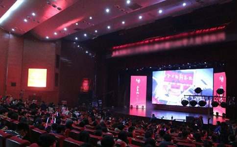 �����C����Y������