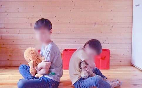 �͸�ĸ��������400��