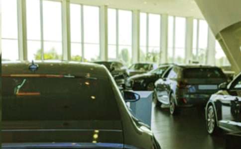 敘事作文:小車(chē)迷逛車(chē)展