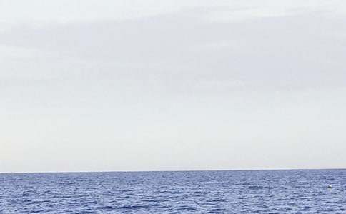 һ�ο�������󺣵�ˮ_700��