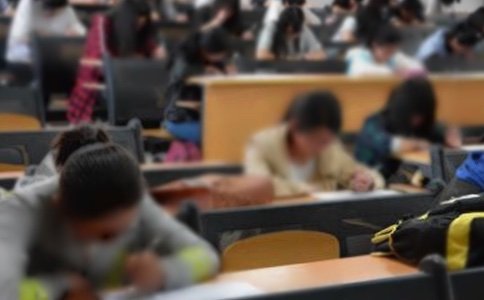 ��W(xu��)����(j��ng)��Į��I(y��)���Z(y��)210��