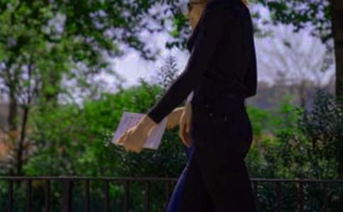 大學(xué)生貧困生申請書(shū)模板