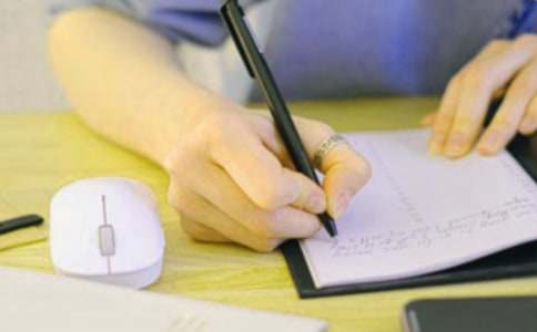 ���ģ���(��i)��Ӣ���x���