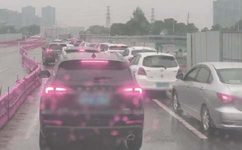 堵車(chē)小學(xué)作文