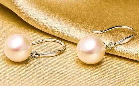 耳環(huán)花四年級作文