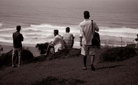 龐龍展現兄弟情義《我的哥們我的好兄弟》歌詞