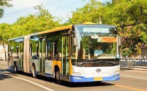 ����܇(ch��)�ϲ����C��һĻ�������ģ�ͨ��50ƪ��