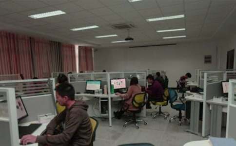 公司話(huà)務(wù)員個(gè)人工作自我總結