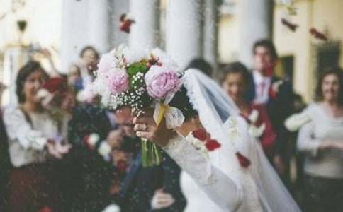 �P(gu��n)���Ҹ������Ľ�(j��ng)���Z(y��)�