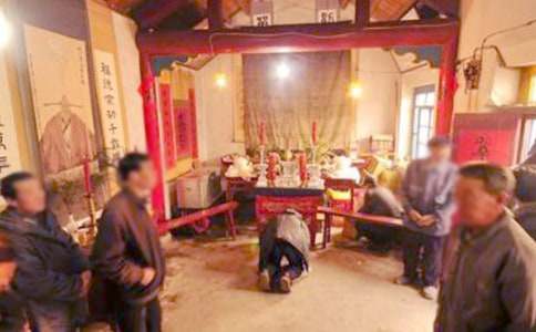 ������������300��