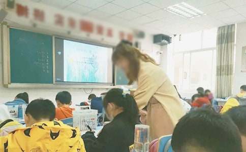 ���}���ֱڡ��Ľ̌W(xu��)�OӋ