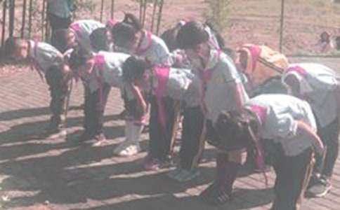 哲理故事:弘一法師鞠躬的認真