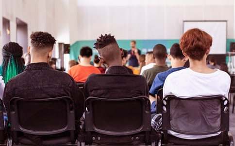 �R��(l��i)�����ā�̫�Ƽ���W(xu��)��W(xu��)��(zhu��n)�I(y��)�n���O�ý���