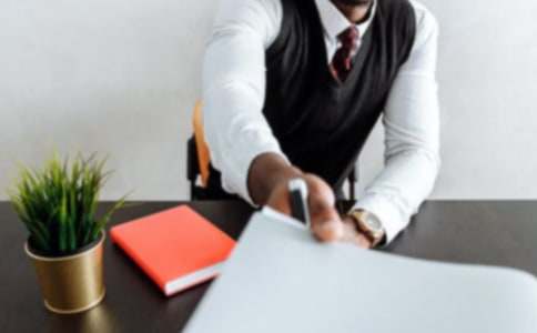 我的律師夢(mèng)想作文