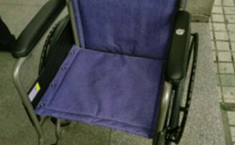 �P(gu��n)�ڈԳֵ����ģ��D��(d��ng)��݆��