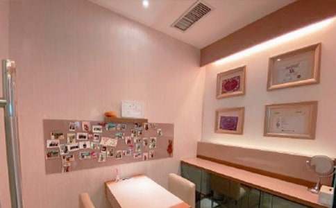 ����Ժ�ɷݺ�����(j��ng)�I(y��ng)��ͬ