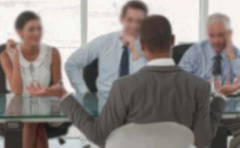 導游專(zhuān)業(yè)學(xué)生面試自我介紹