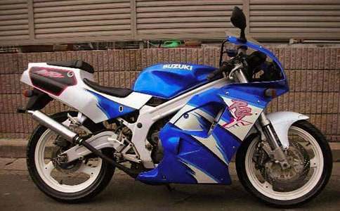 ӛ���е�Ħ��܇(ch��)����800��