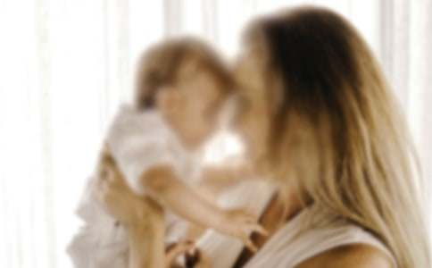 紅傘,母女情作文范文