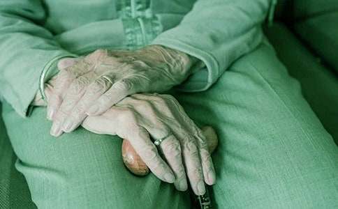 我幫奶奶做家務(wù)500字作文