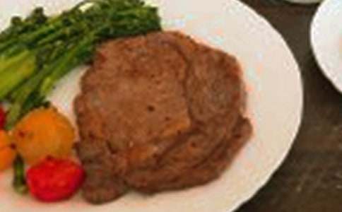 “爸爸牌”牛排_800字