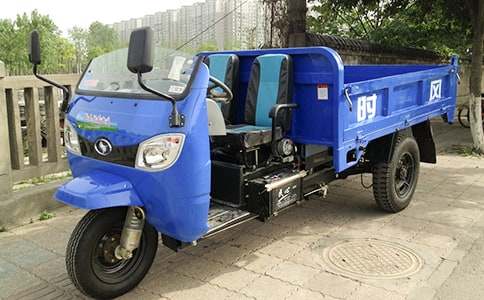 一位三輪車(chē)夫優(yōu)秀作文800字