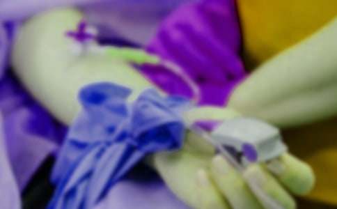 生病中的父親_550字