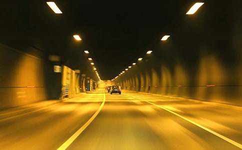 我進(jìn)入了時(shí)光隧道_小學(xué)作文