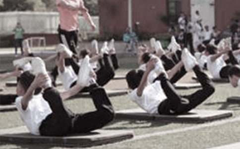 ��ȵ�һ�W(xu��)���w���̌W(xu��)�������Y��ͨ��7ƪ��