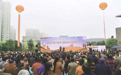 һ����ˇ�ݳ����(d��ng)����800��