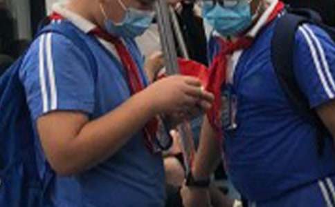 ���_(k��i)���`����800��_С�W(xu��)������