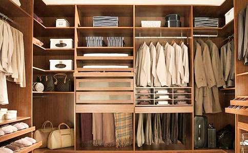 作文未來(lái)的衣柜400字