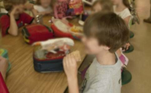 �׃��@�w���̰���С��(d��ng)��ģ�²١�