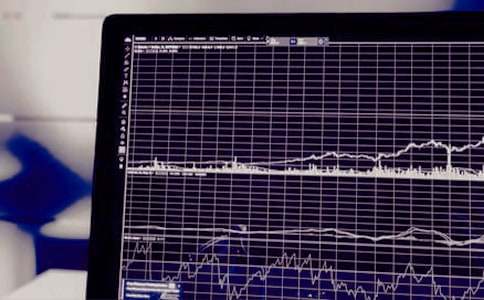 2017�CȯͶ�Y�����c(di��n)���v��������~�ĵ�ӛ