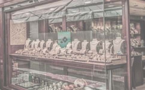 珠寶店長(cháng)月工作總結