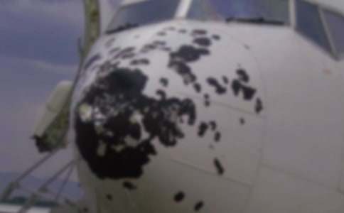 �߿��زą���������ײ�C�¼�