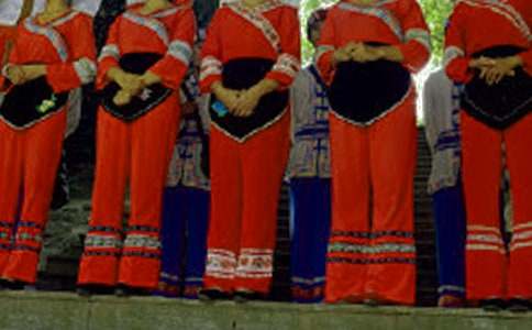 民風(fēng)民俗作文壯族