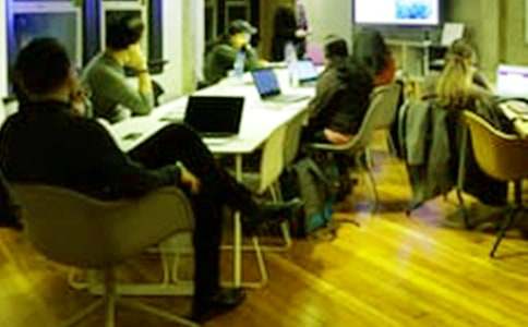 ����(d��ng)���ĵ���Մ��(hu�� )����